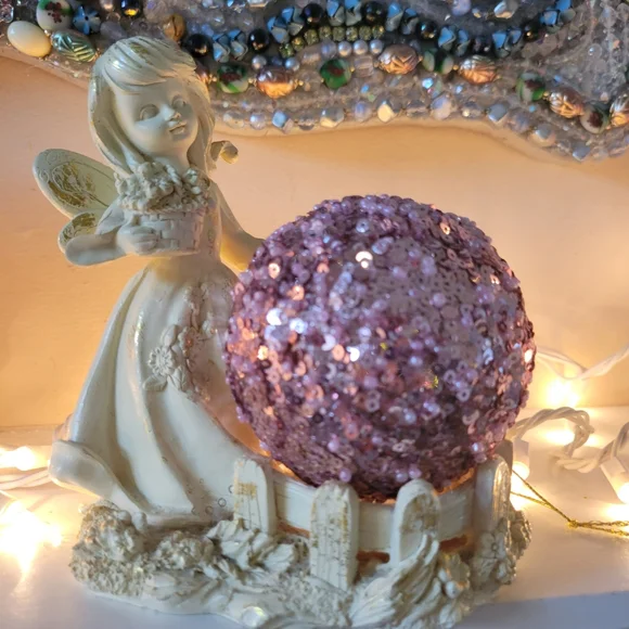 Fairy ~ Angel Girl Figurine ~ Display Space for Votive, etc.~ Vintage? ~ Pretty! - Picture 9 of 16